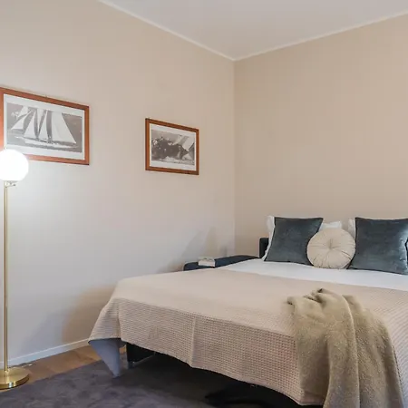 V On By Rent * Côme