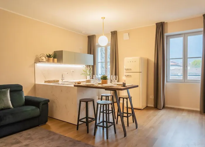 V Suite On Lake Como By Rent All Como Διαμέρισμα Όπως