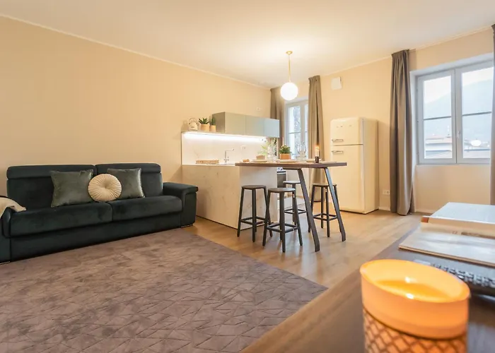 V Suite On Lake Como By Rent All Como